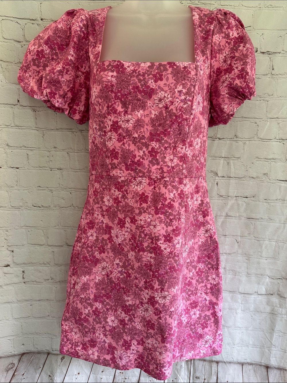 Trixxi NWT Pink Floral Puff Sleeve Square Neck Mini Dress size L